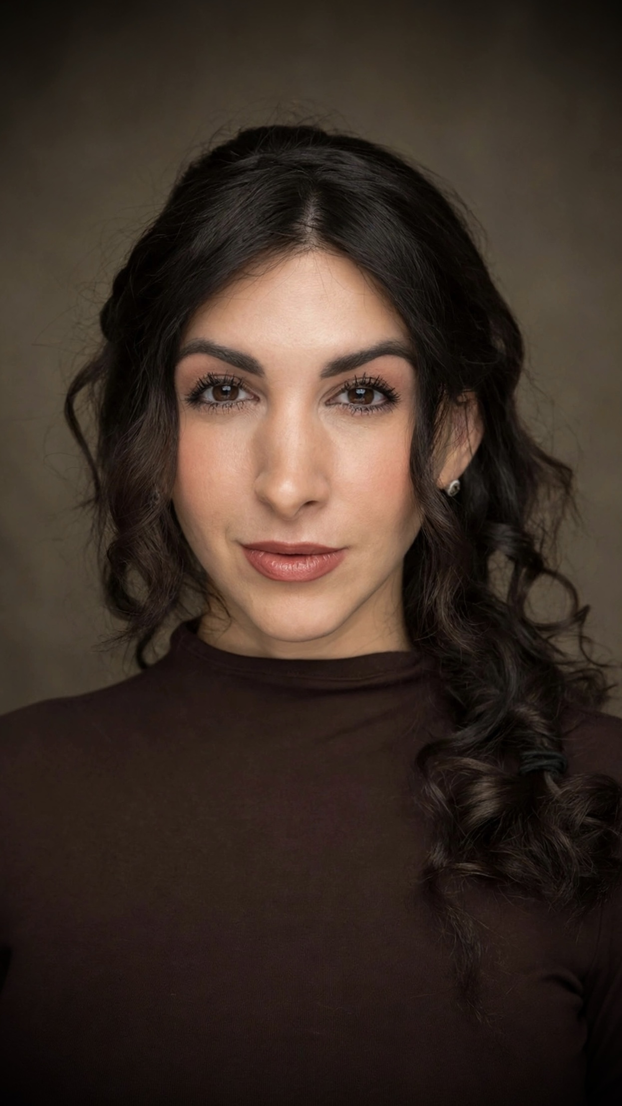 Paola Lozano, actor in Miami, Florida - headshot 2 of 5