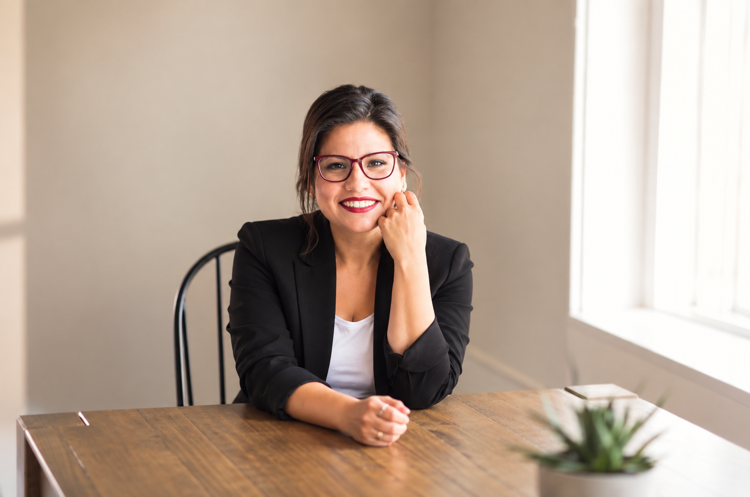 Iris Delgado, actor in Edison, New Jersey - headshot