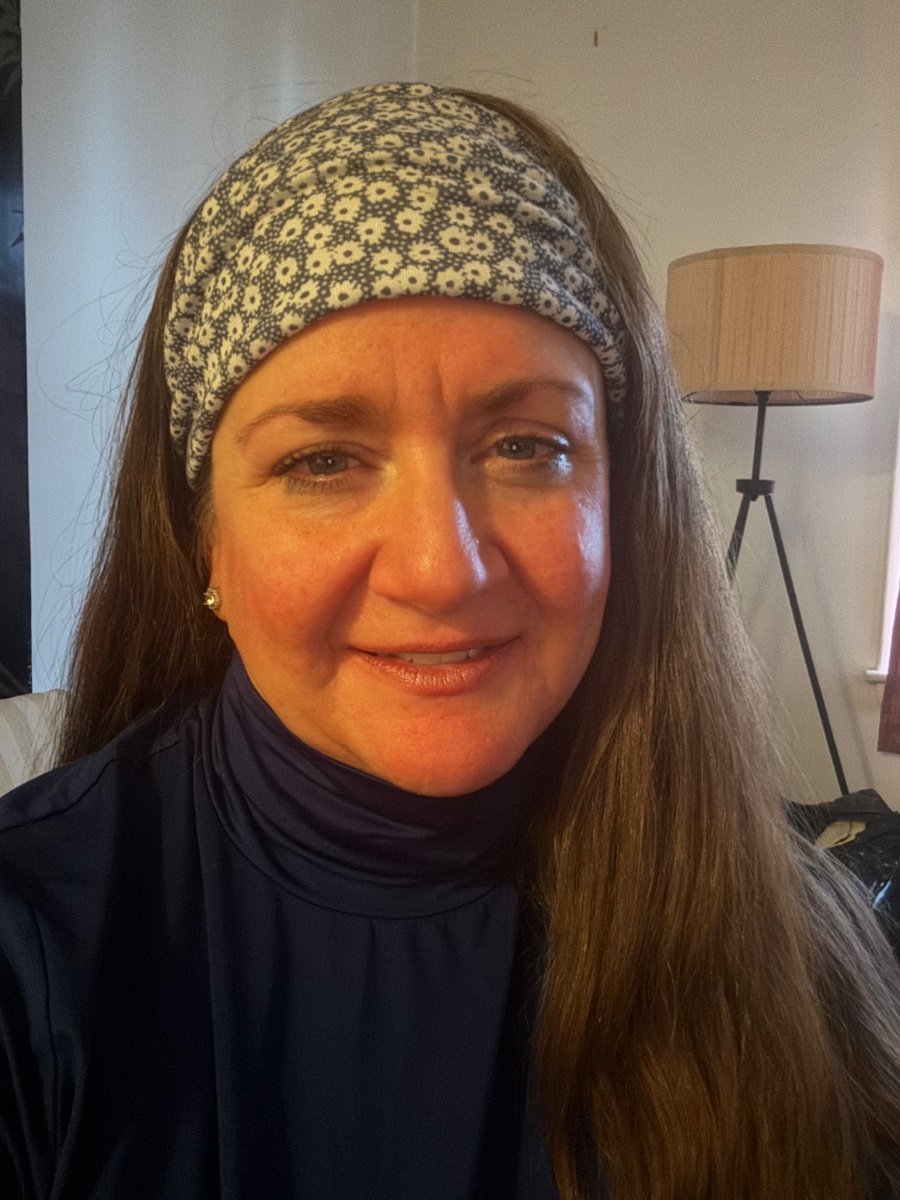 Shoshanna J Grossman, actor in Louisville, Kentucky - headshot