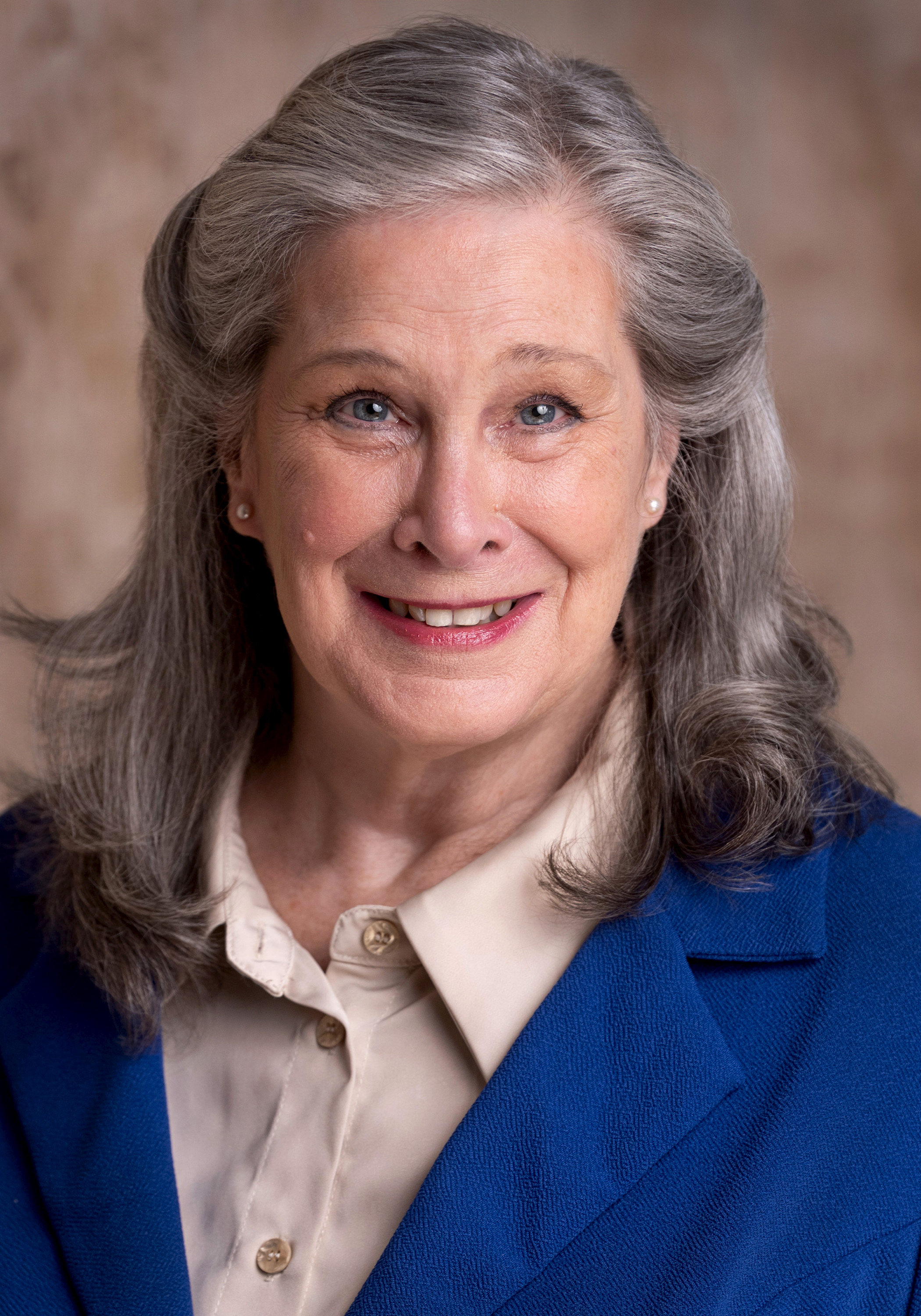 Carol E. Drewes, actor in Boston, Massachusetts - headshot 2 of 5
