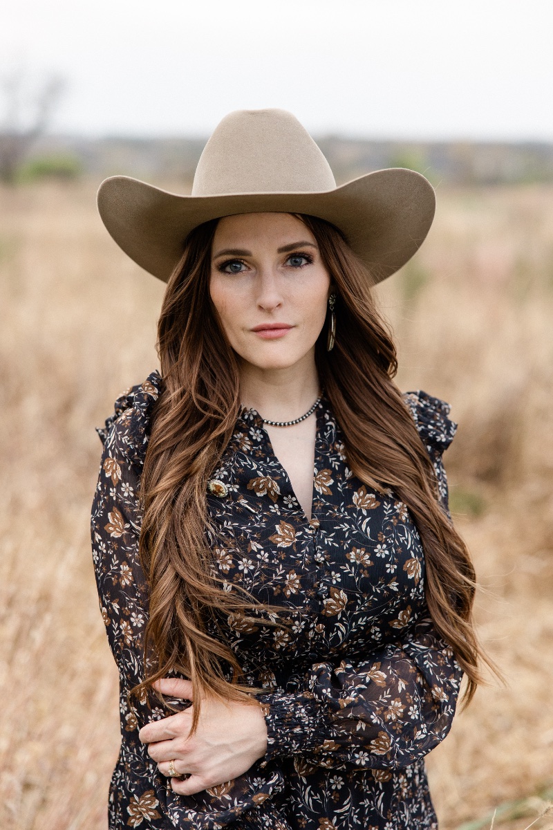 Abby Hiles, actor in Sioux Falls, South Dakota - headshot