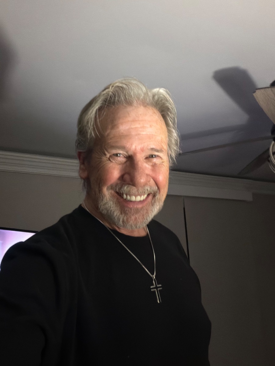 Dennis Alvey, actor in Indianapolis, Indiana - headshot