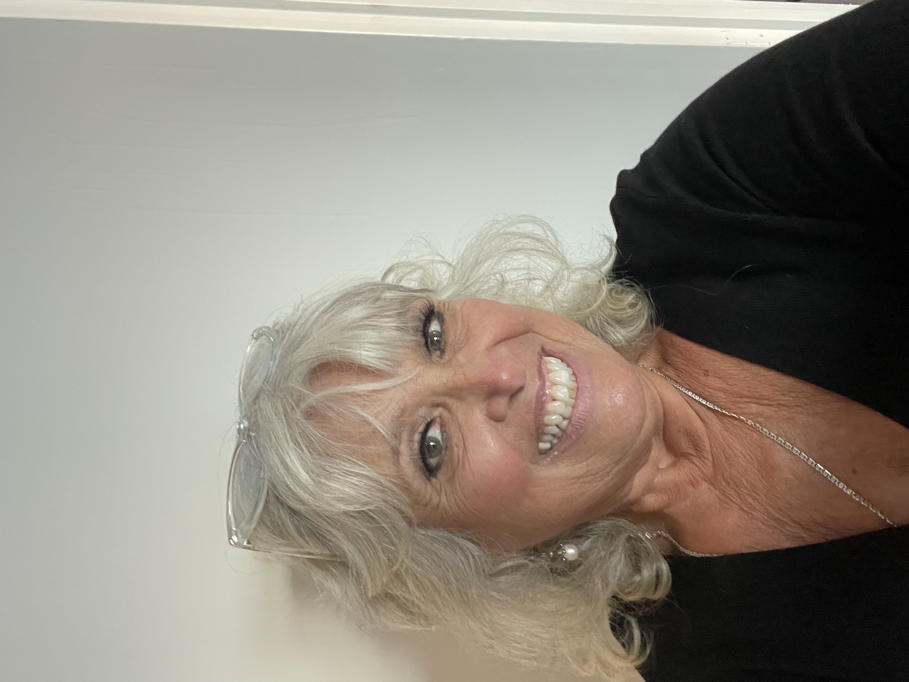 Sharon Boucher, actor in Los Angeles, California - headshot 2 of 5