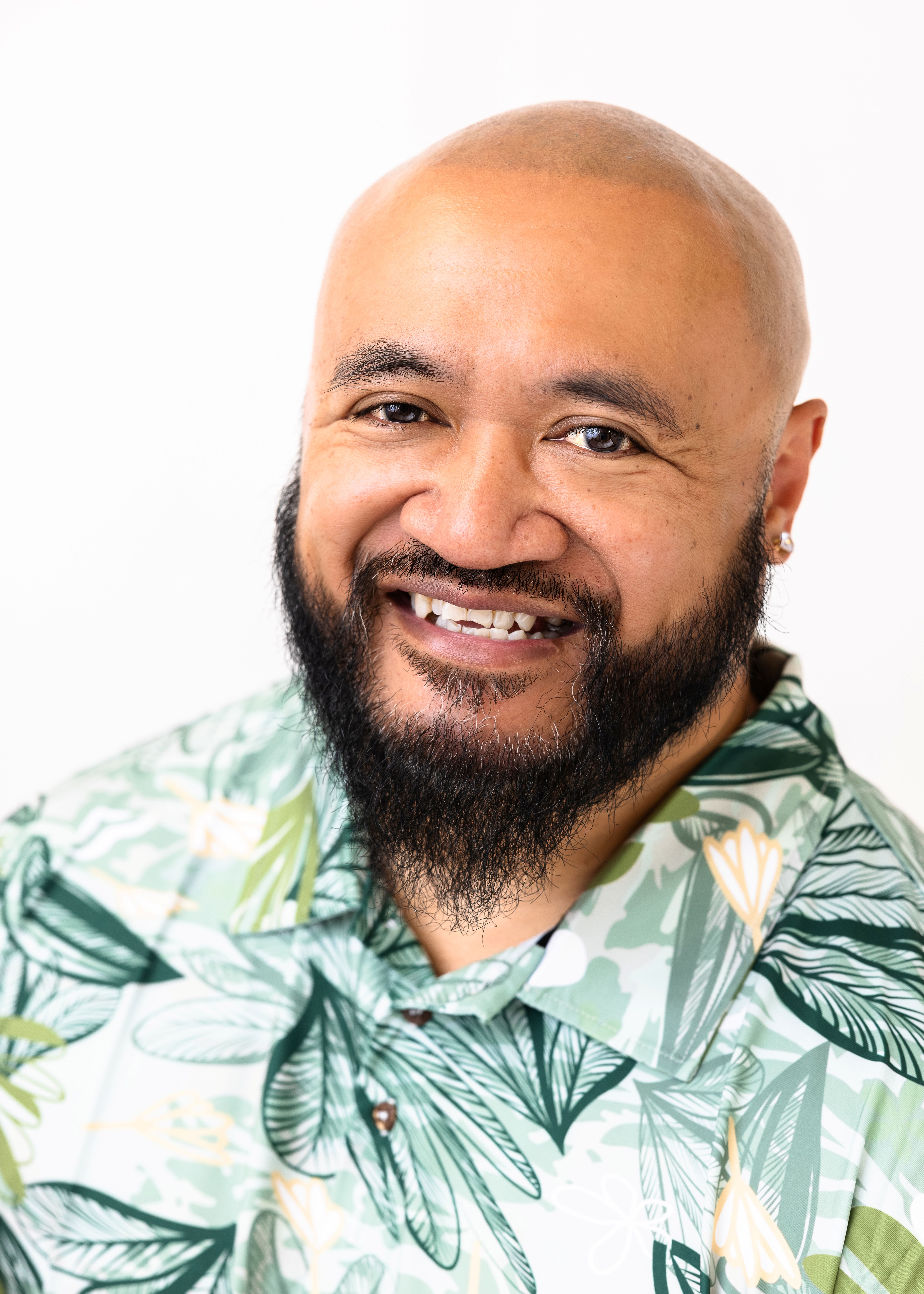 Levy, actor in Honolulu, Hawaii - headshot