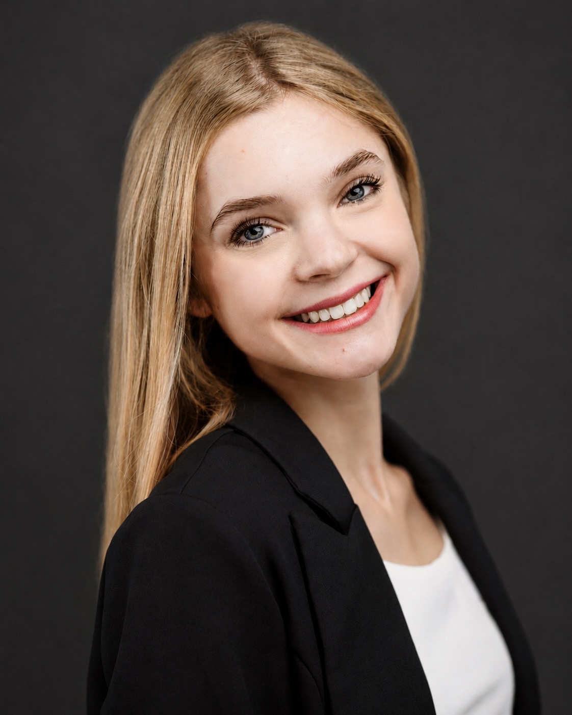 Ellie Bowlin, actor in Lexington, Kentucky - headshot