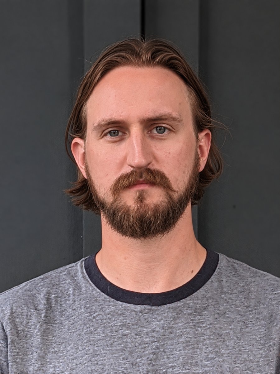 Erik Kreiner, actor in Asheville, North Carolina - headshot