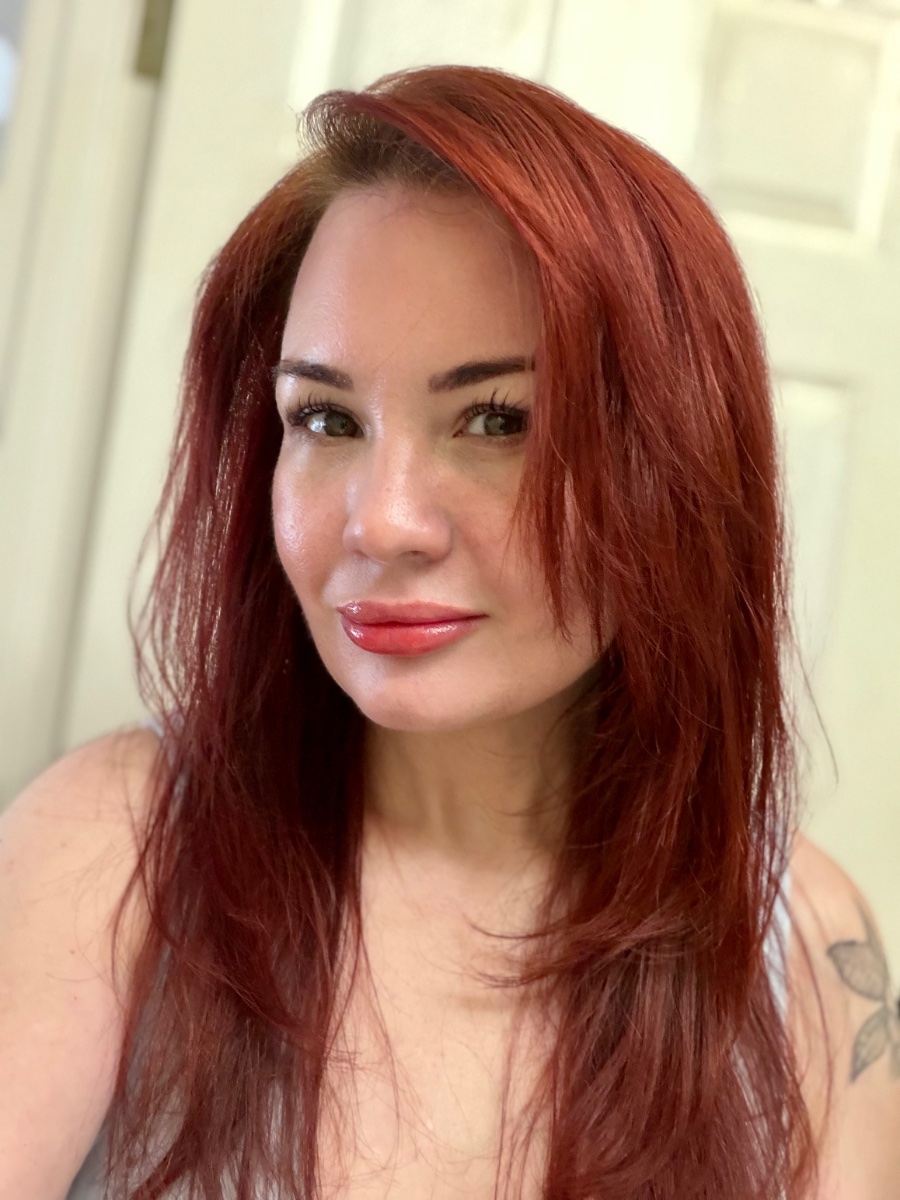 Diana Dickens Mendez, actor in Portland, Oregon - headshot