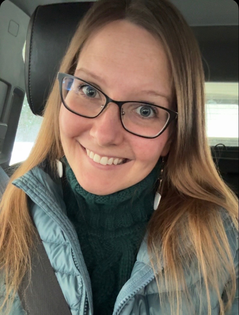Amanda Loveless, actor in Michigan - headshot