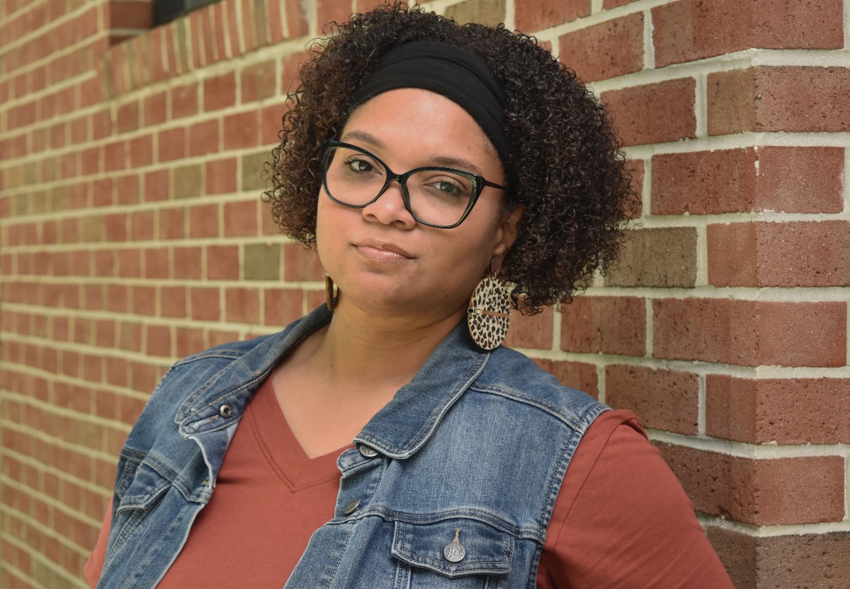 Amanda Joy Queen, actor in Virginia Beach, Virginia - headshot