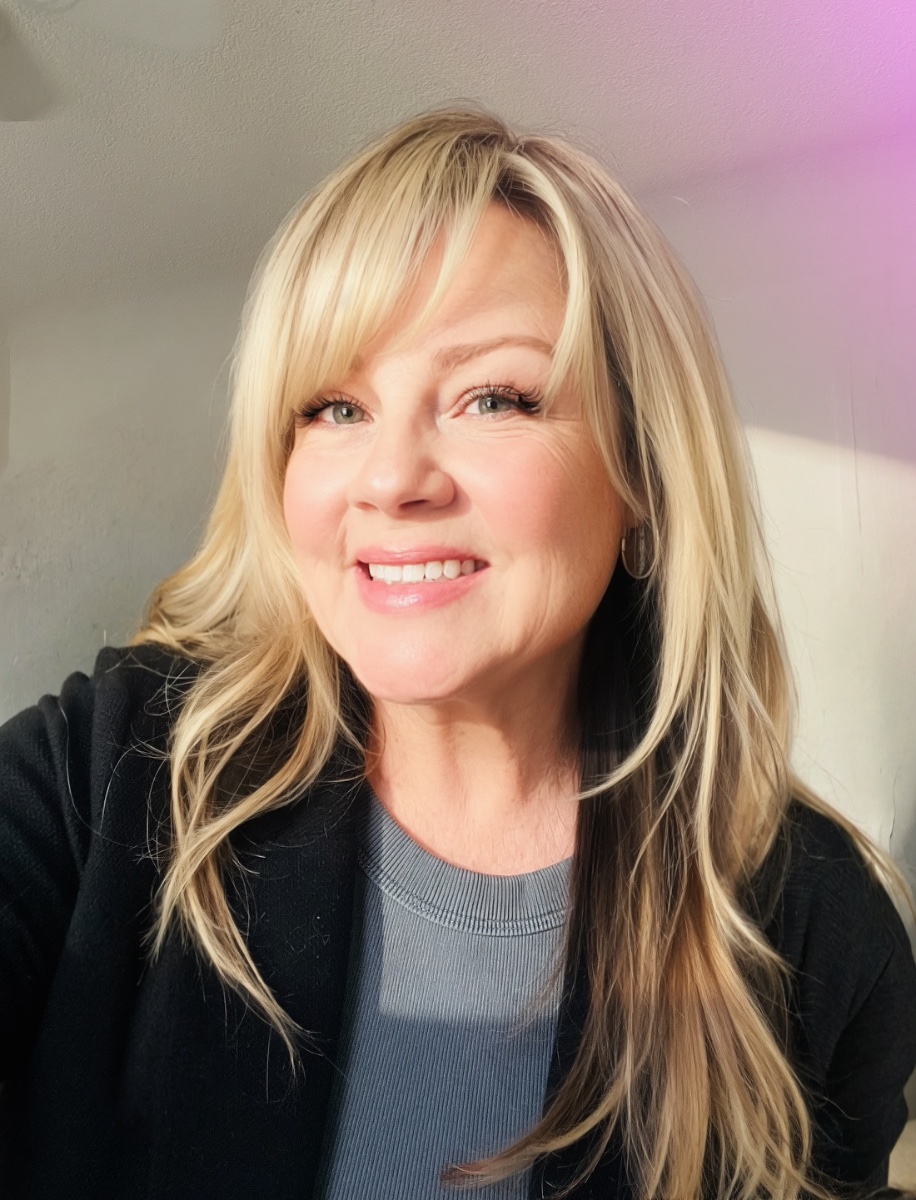 Deanna Kolsky, actor in Long Beach , California - headshot