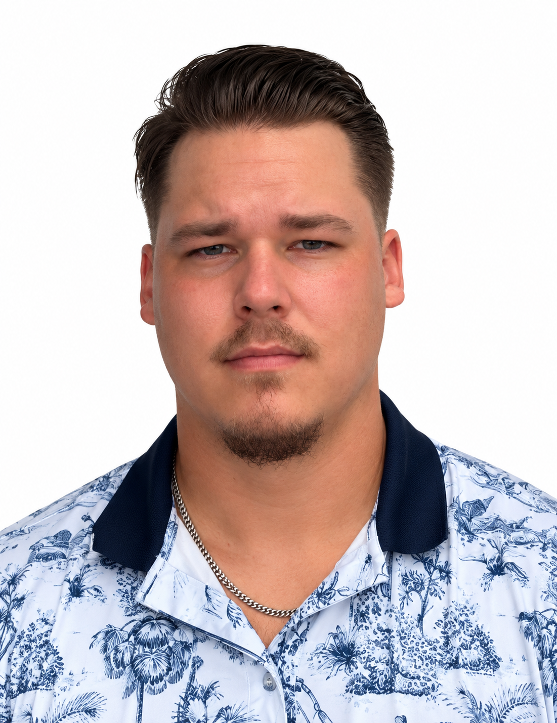 Andrew Hunt, actor in Cincinnati, Ohio - headshot 3 of 4