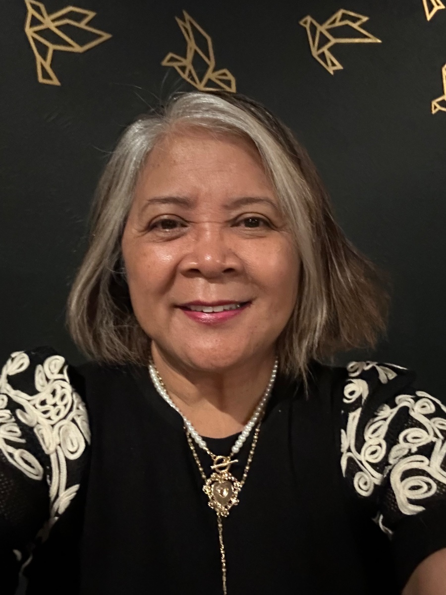 Paulette Rosario Santos, actor in Rio Rancho, New Mexico - headshot