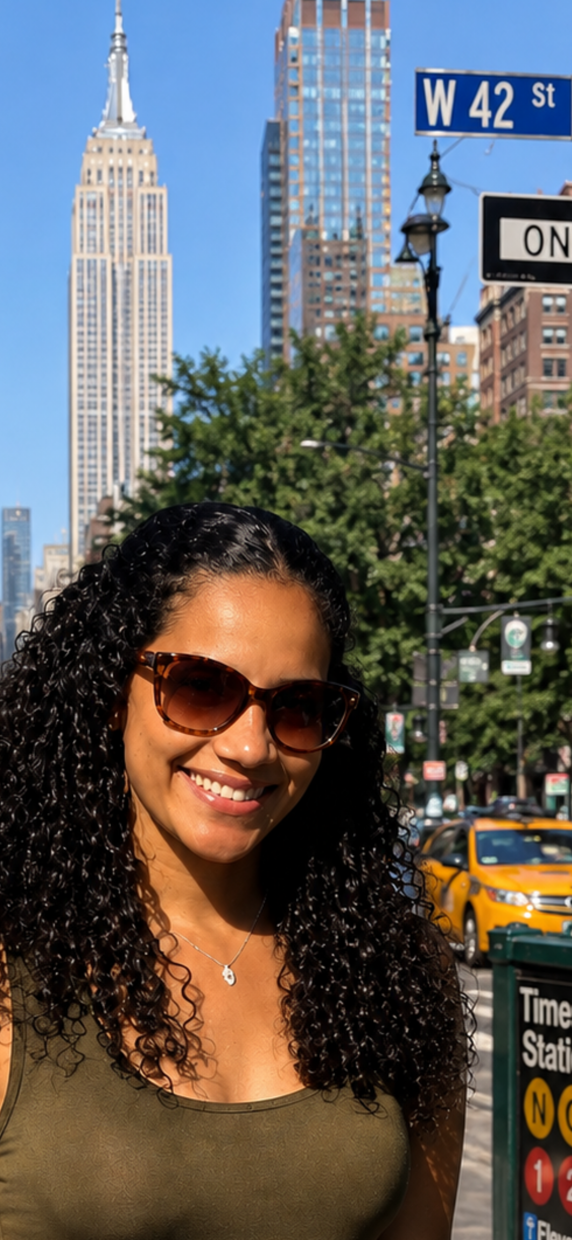 Jaz-Rae Ramos, actor in New York, NY - headshot 3 of 5