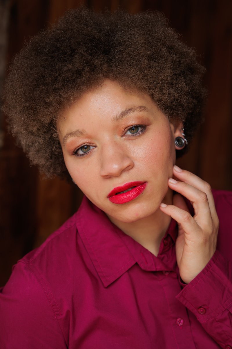 Alexis Johnson, actor in Omaha, Nebraska - headshot