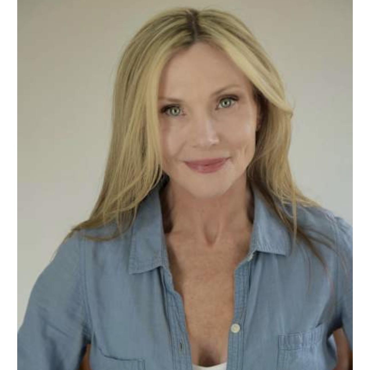 Amy Locane, actor in New York, NY - headshot 2 of 2