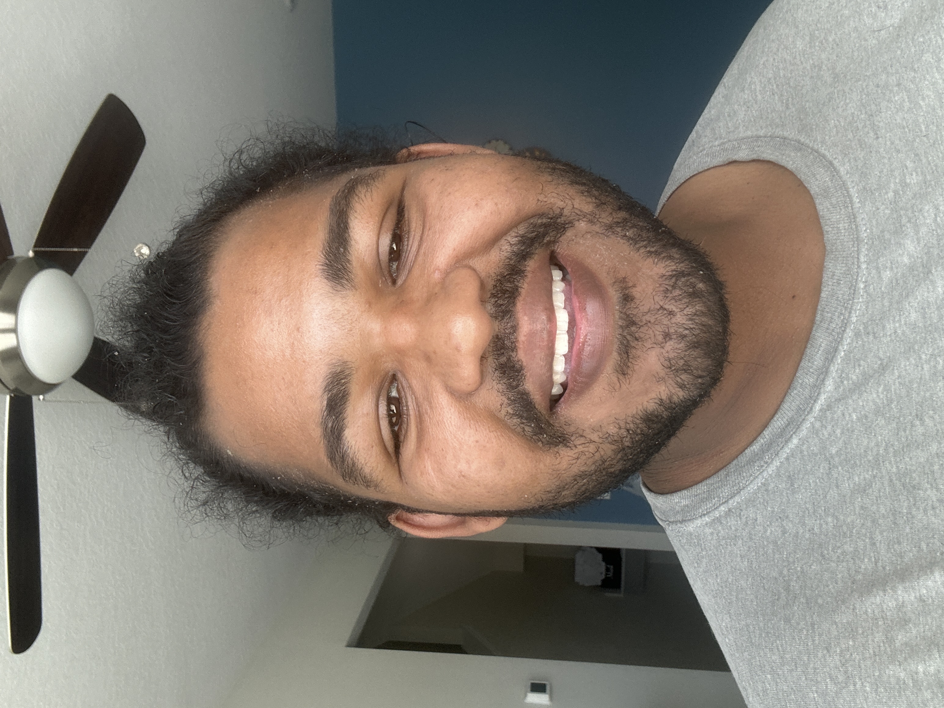 Leo P, actor in Orlando, Florida - headshot 2 of 4
