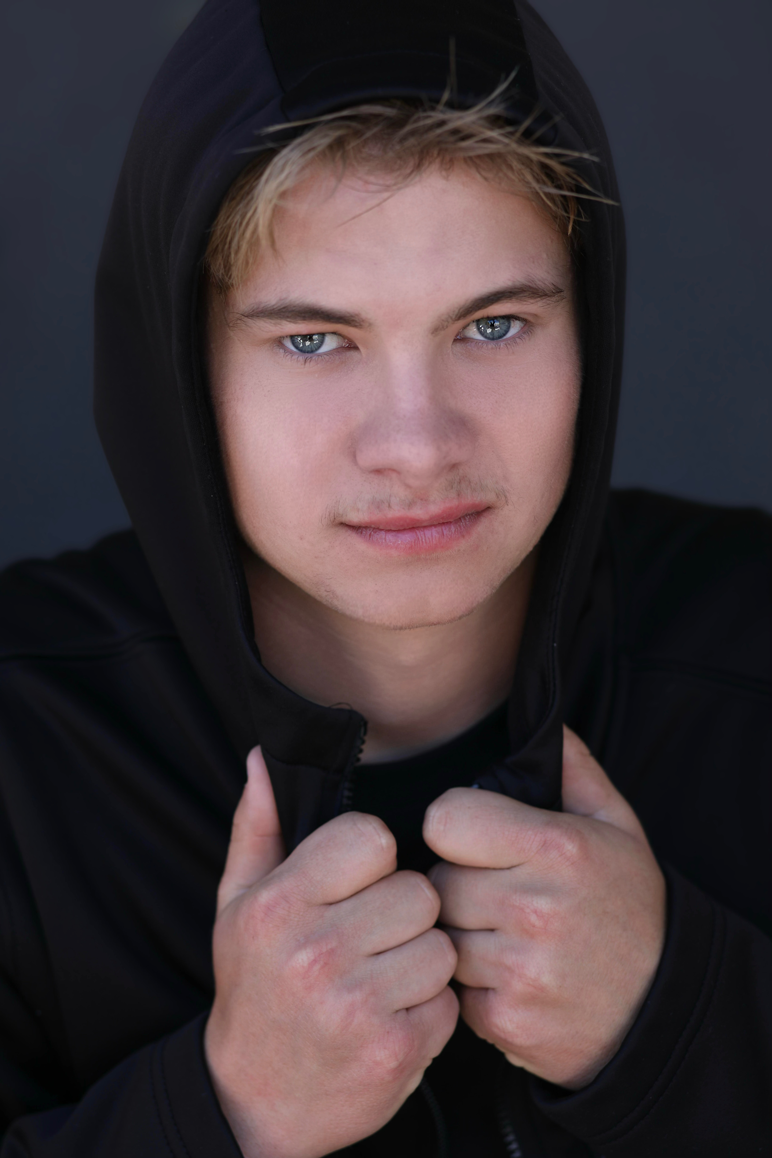 Layne Bagley, actor in New York, NY - headshot 4 of 4