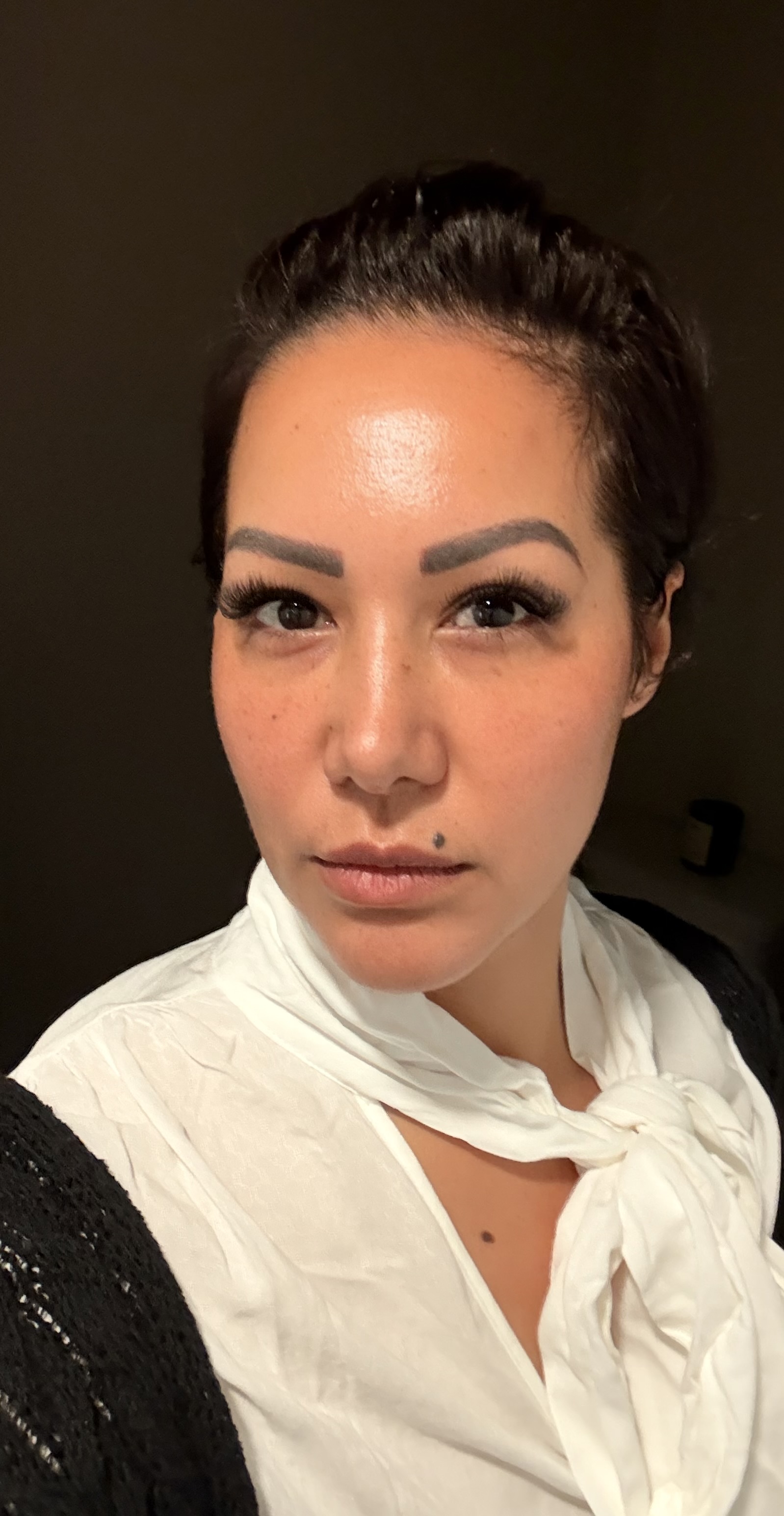 Alessandra L’Acoste, actor in V, Colorado - headshot 3 of 5