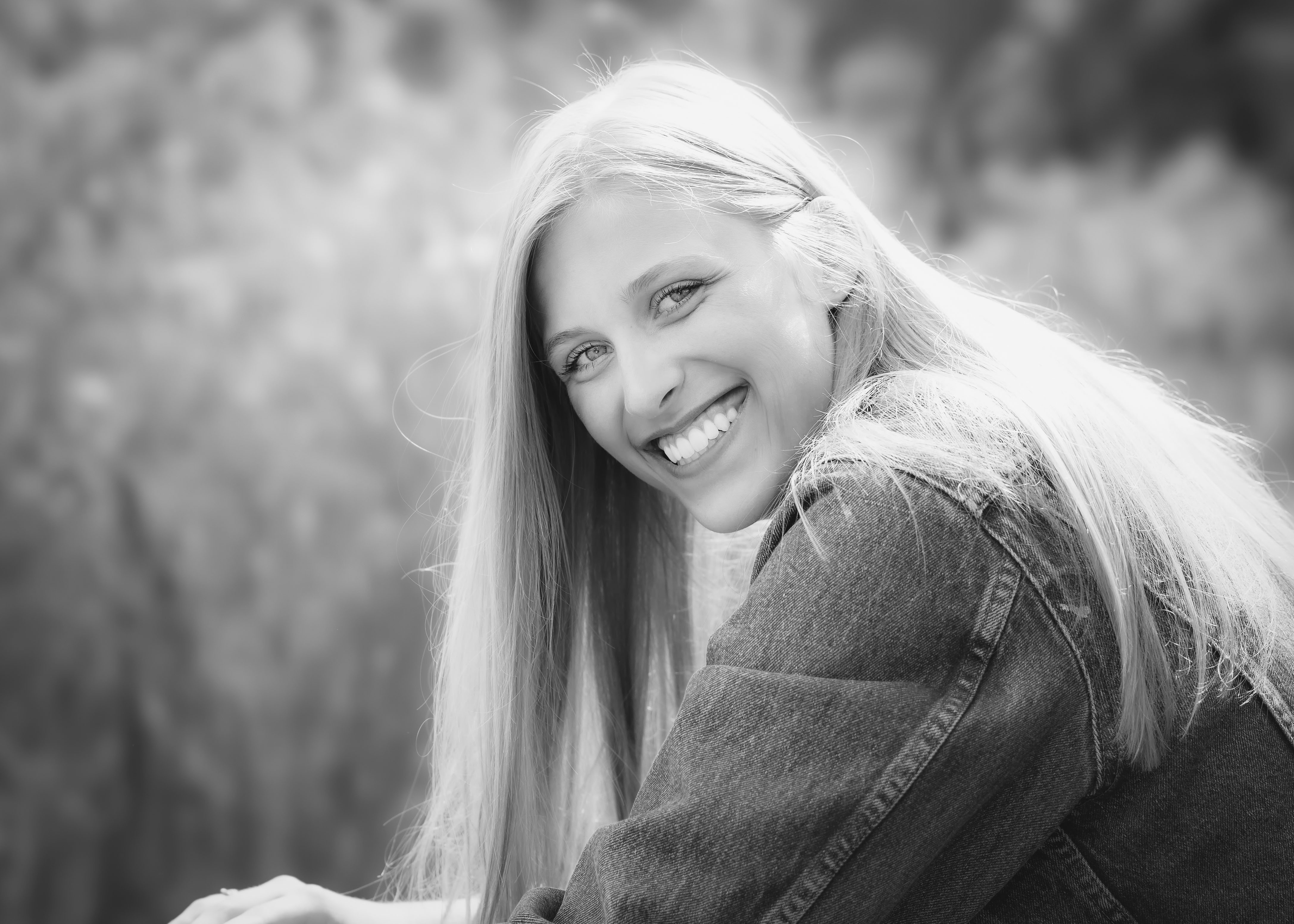 Skylar Burnside, actor in Minneapolis, Minnesota - headshot 4 of 5