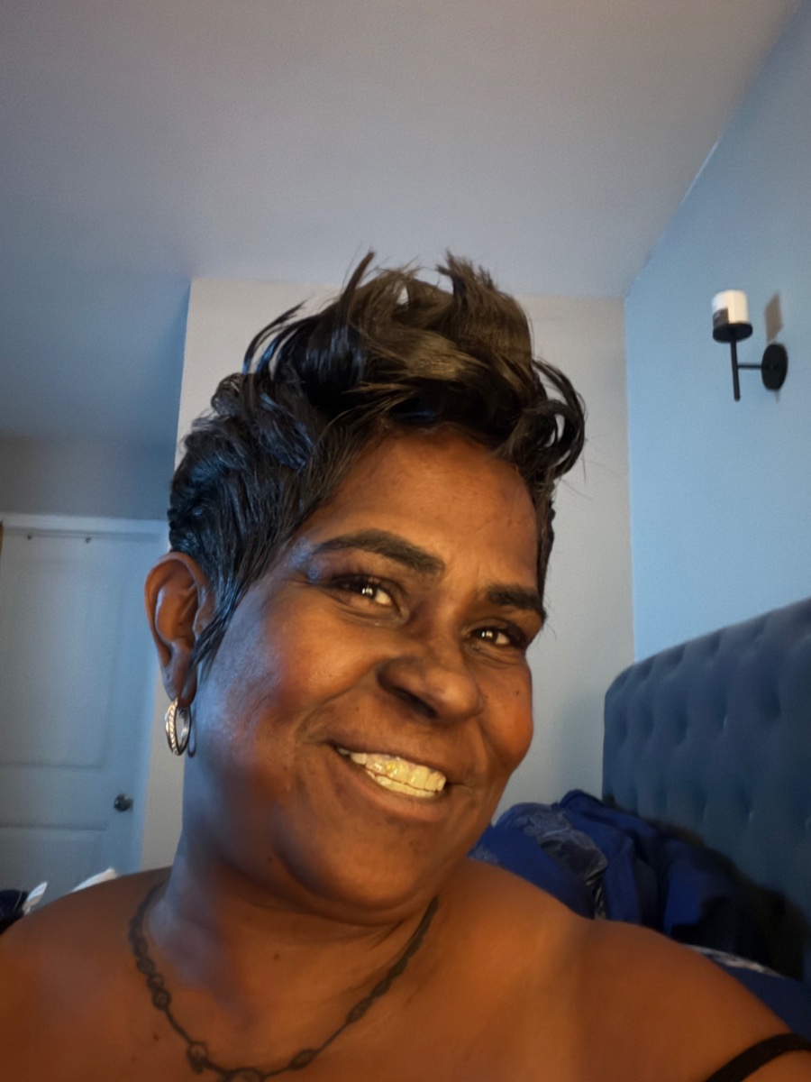 Cece, actor in St. Louis, Missouri - headshot