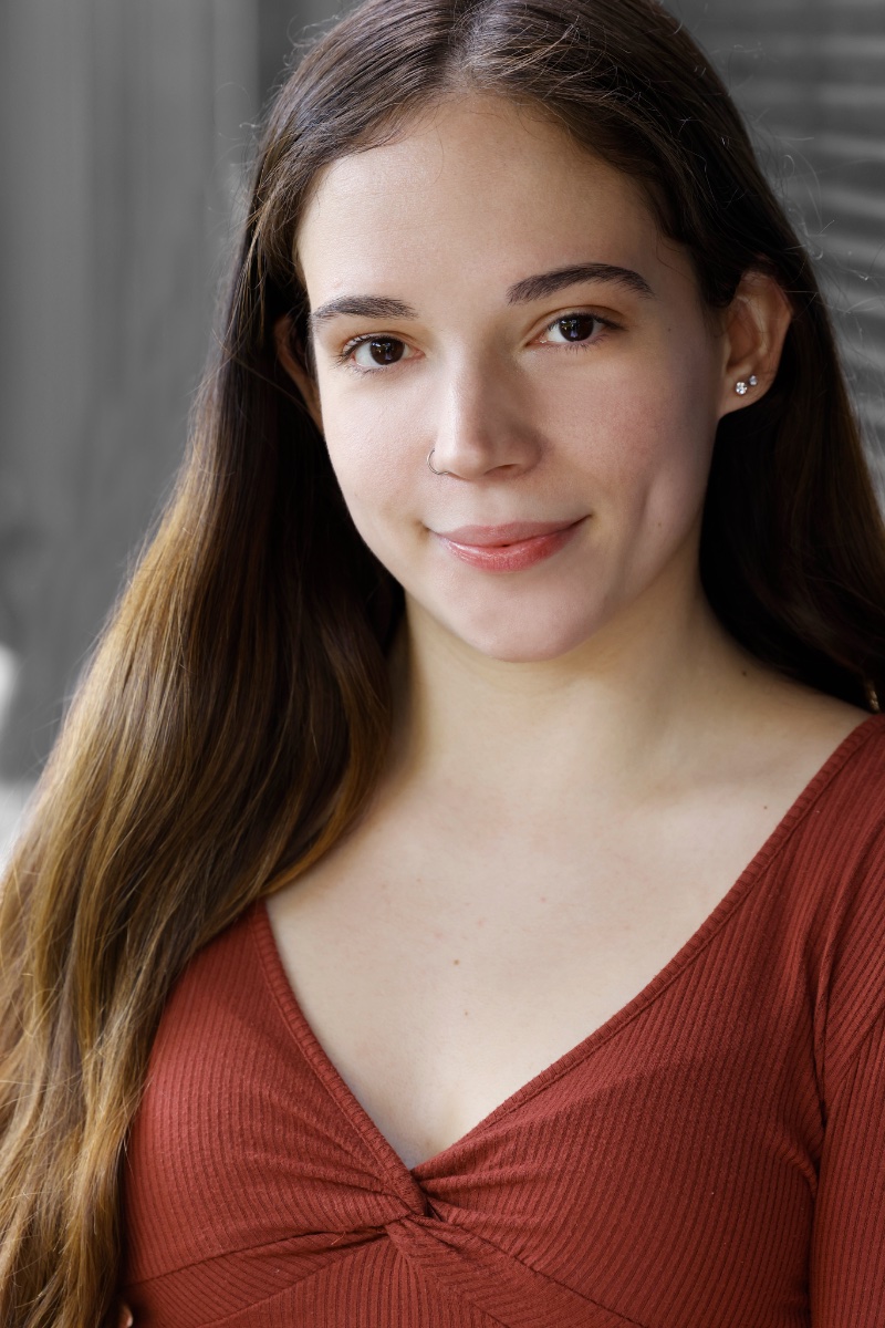 Ruthie Flores, actor in Vineland, New Jersey - headshot
