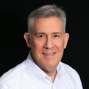 Kenn Kominski - actor headshot on Casting Companion