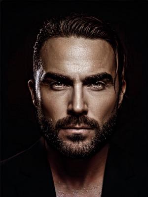Jonathan D Ellis - actor headshot on Casting Companion